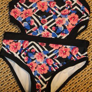 KABETY Mother Daughter One Piece Swimsuits - Girl Size 5